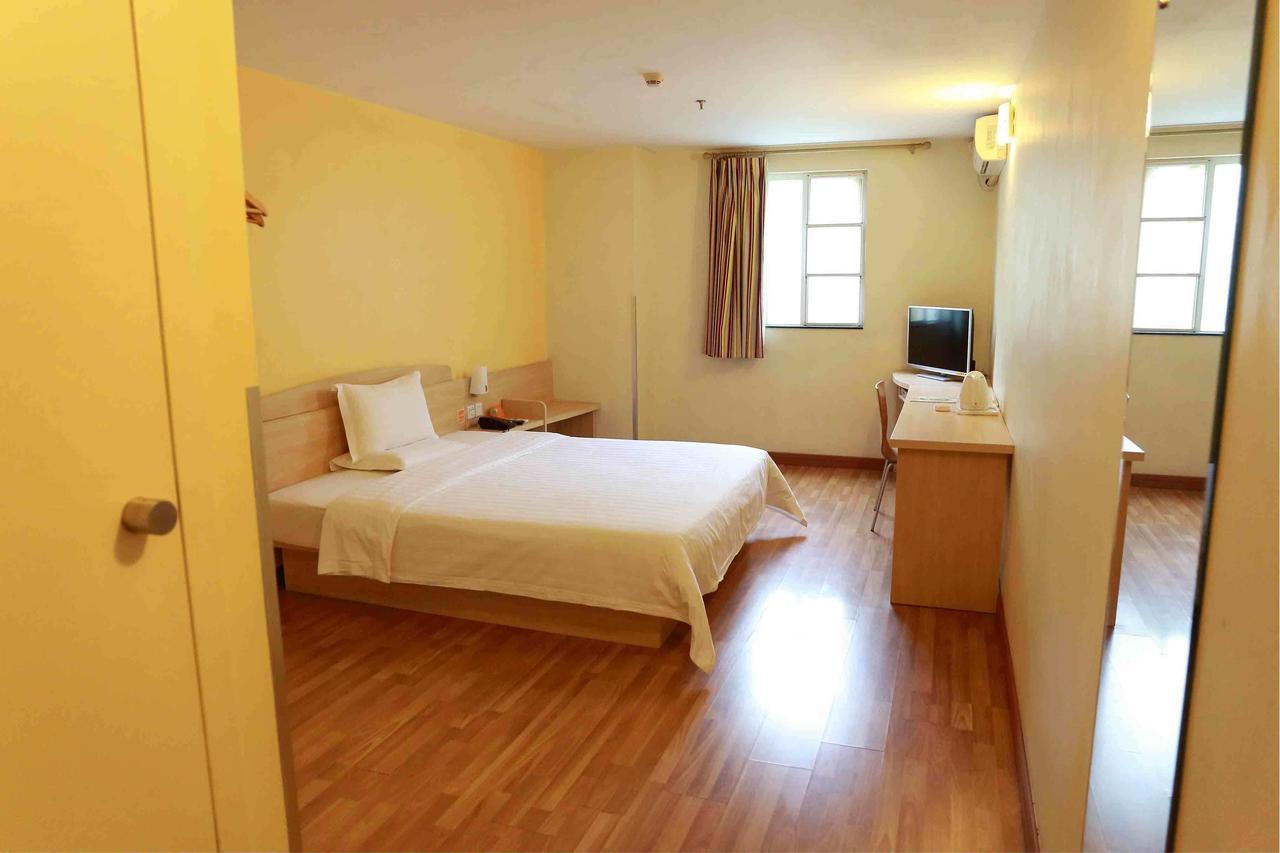 7Days Inn Zhongshan Li He Square Chambre photo