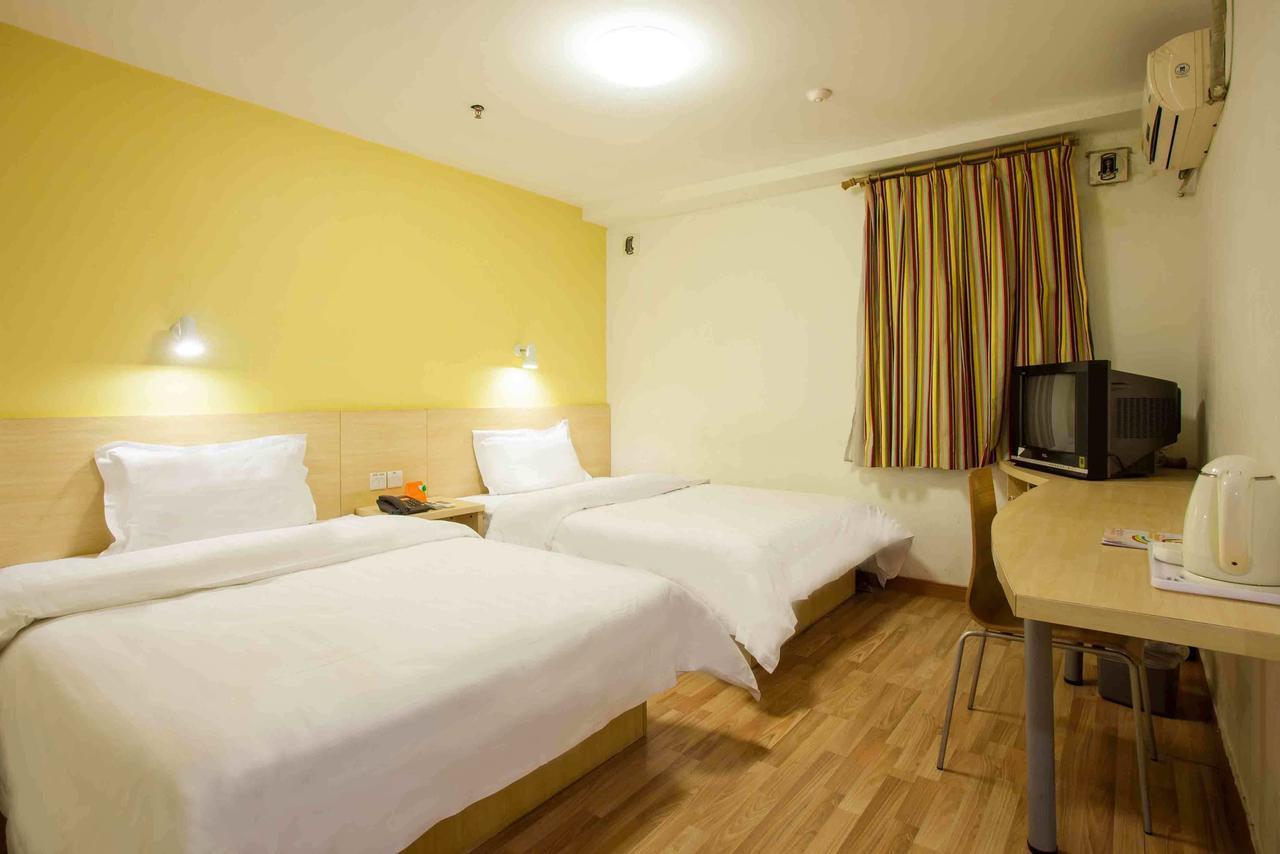 7Days Inn Zhongshan Li He Square Chambre photo