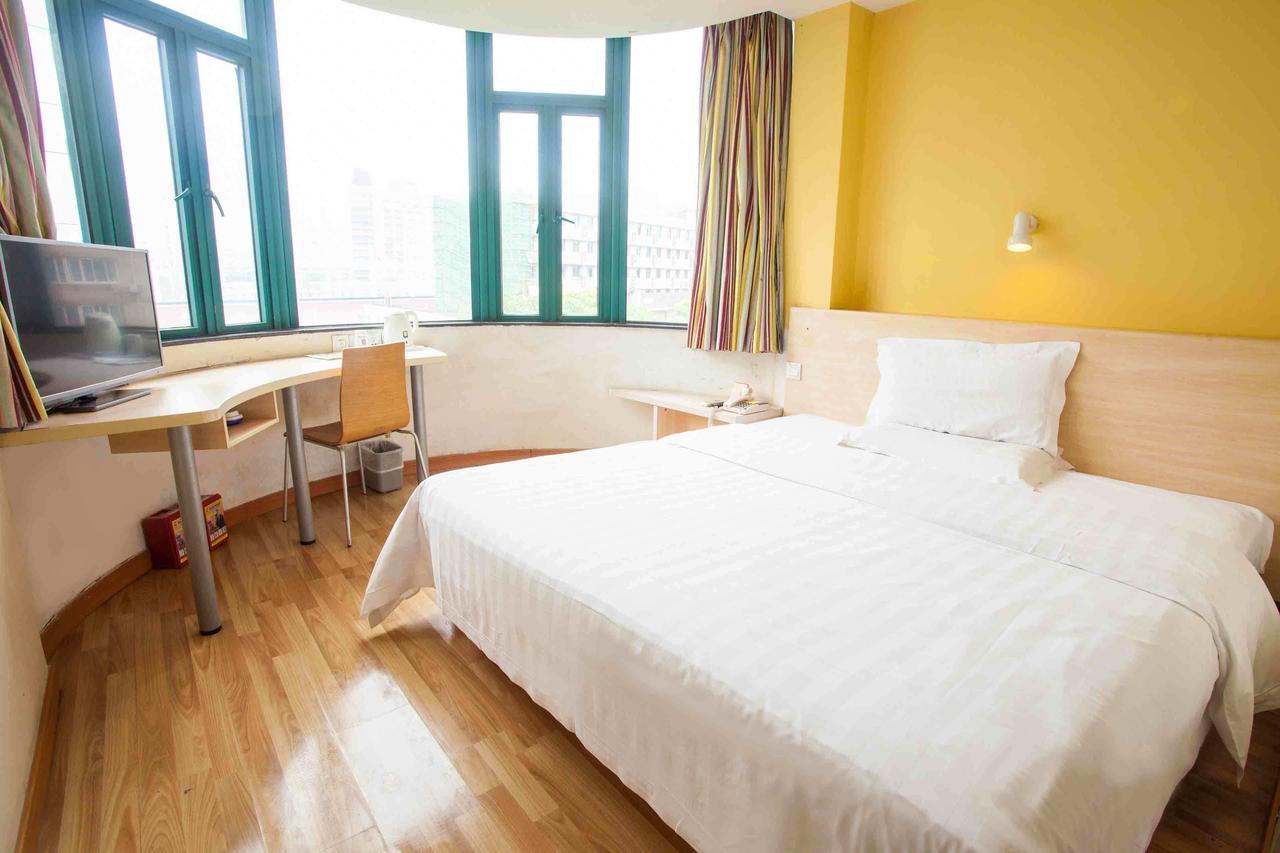 7Days Inn Zhongshan Li He Square Chambre photo