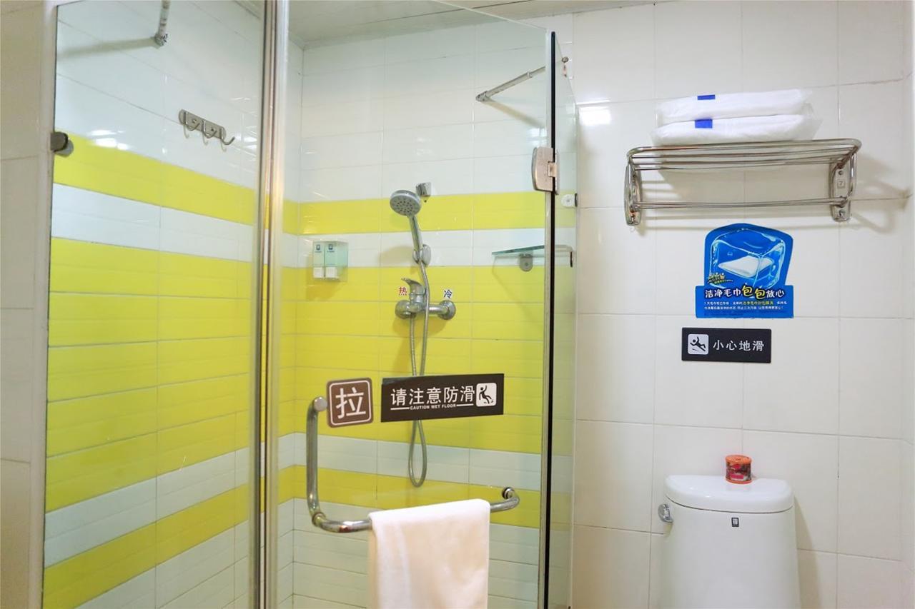 7Days Inn Zhongshan Li He Square Extérieur photo