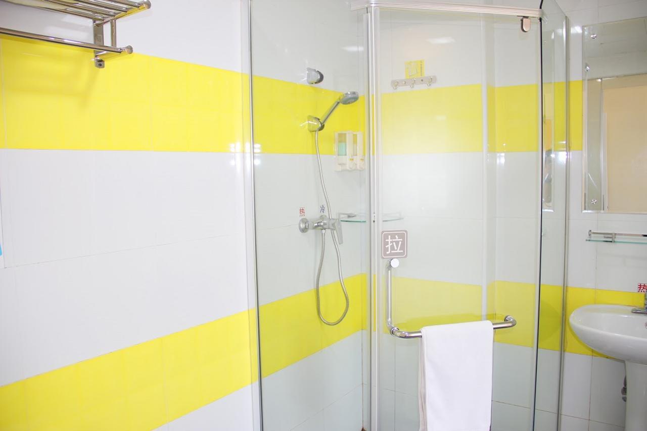 7Days Inn Zhongshan Li He Square Extérieur photo