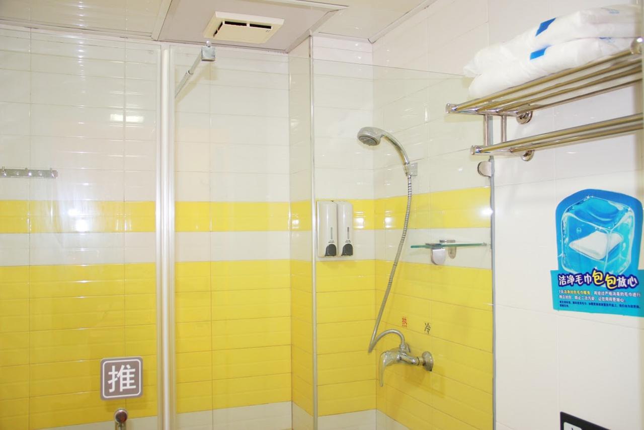 7Days Inn Zhongshan Li He Square Extérieur photo