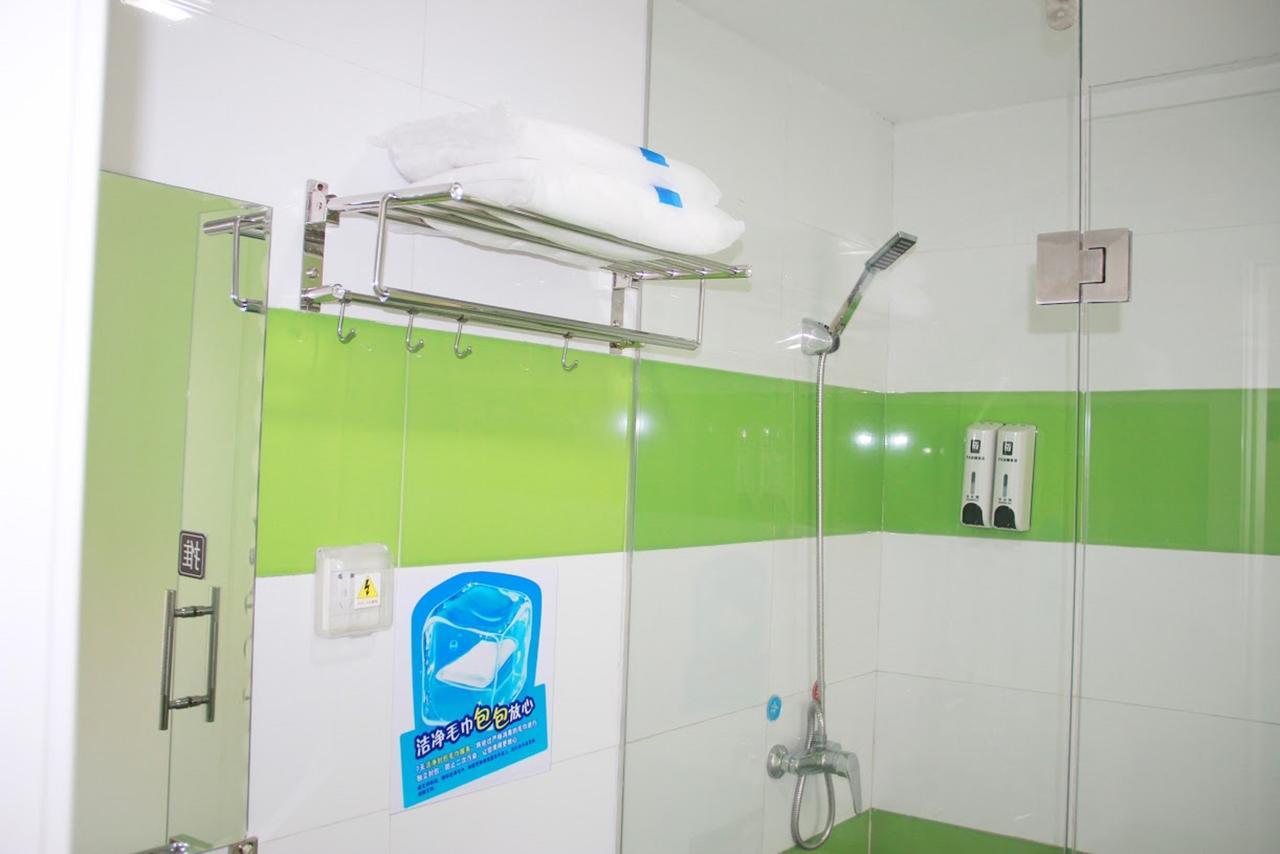 7Days Inn Zhongshan Li He Square Extérieur photo